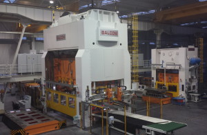 The 4DMRF-LD press, weighing 1600 tons, by Balconi Presseccentriche installed at the factory of Guangzhou of Snop Automotive Parts.