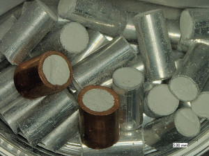 Metal encapsulation optimizes chemical reactions