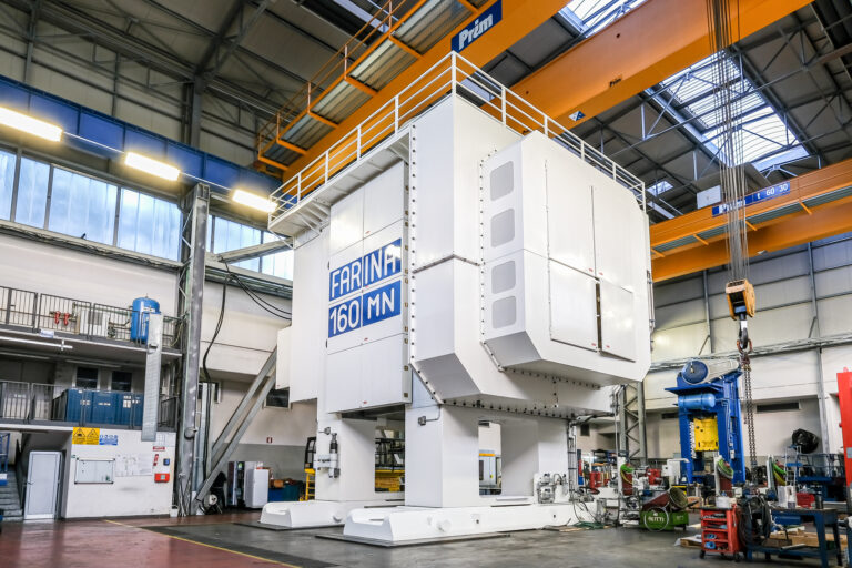 16 000 ton press presented for the first time